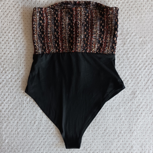 Super cute Shein bodysuit with big loose-fitting tie size Medium - Picture 3 of 10